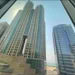 Cornich Street - Suave Sea View Room