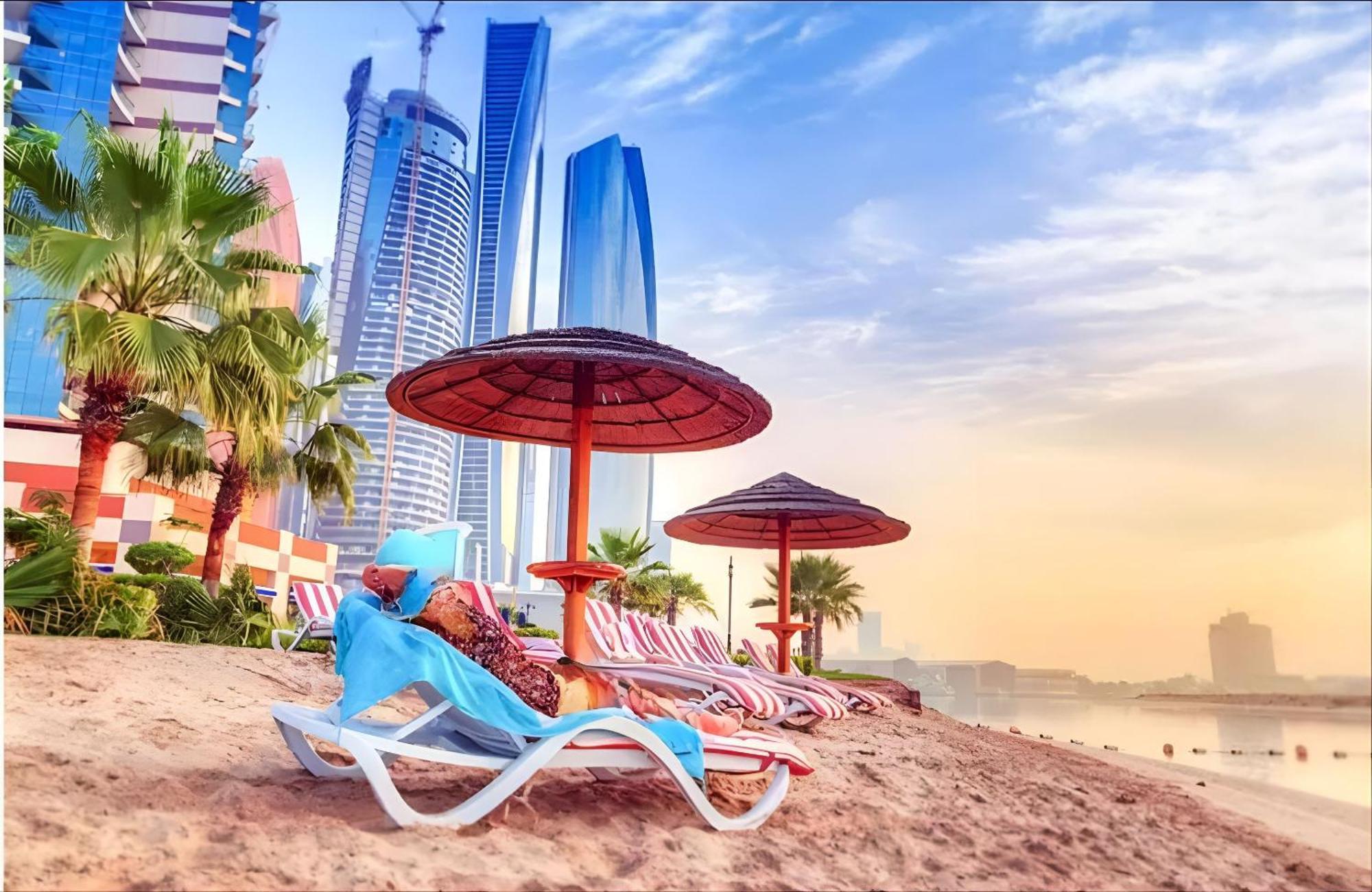 Cornich Street - Suave Sea View Hostel Abu Dhabi